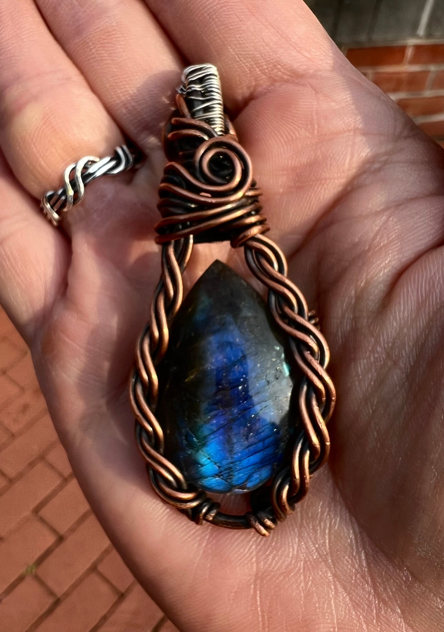 Louie, The Sapphire Blue Pendant